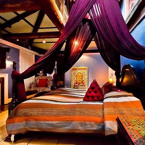 Moroccan King Suite